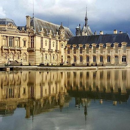 Petit Cocon Proche Gare Et Commerces シャンティイ エクステリア 写真